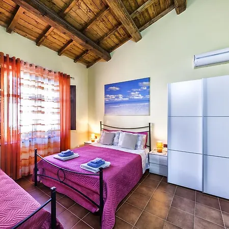 Mari E Luci Bed & Breakfast Nurachi